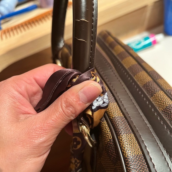 LV bag - Picture 8 of 8